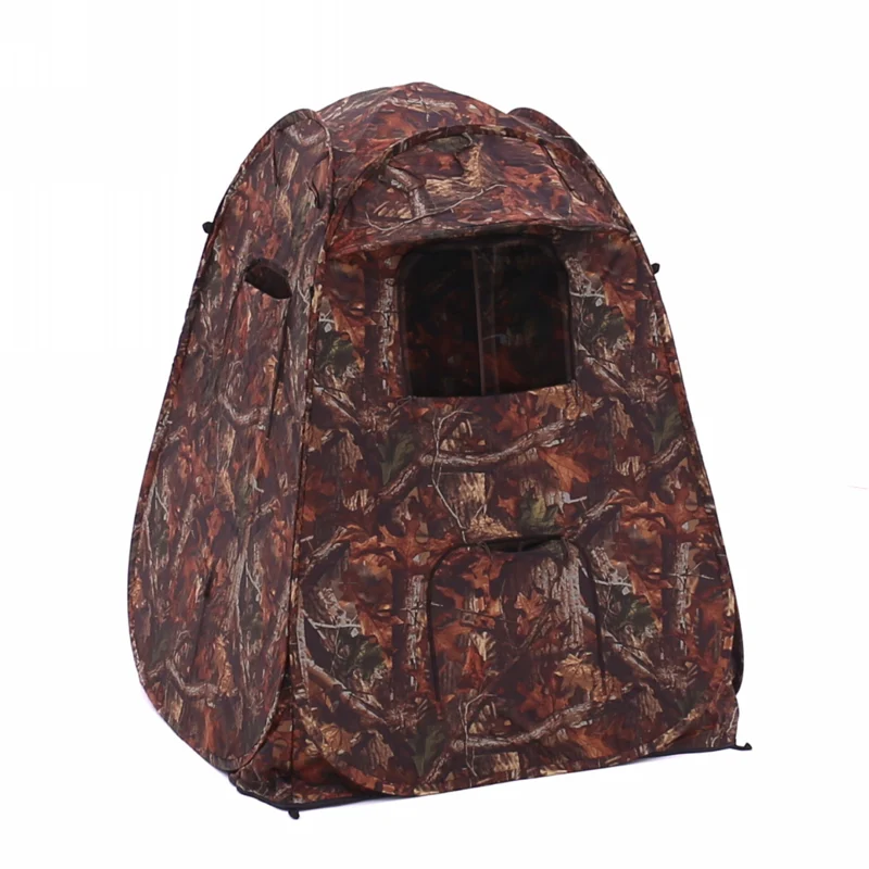 Camouflage Pop-up Zelt für Jagd und Outdoor-Aktivitäten Ein leichtes und tragbares Camouflage Pop-up Zelt, ideal für Jagd und Outdoor-Aktivitäten, mit einem realistischen Blätter- und Astmuster für optimale Tarnung.